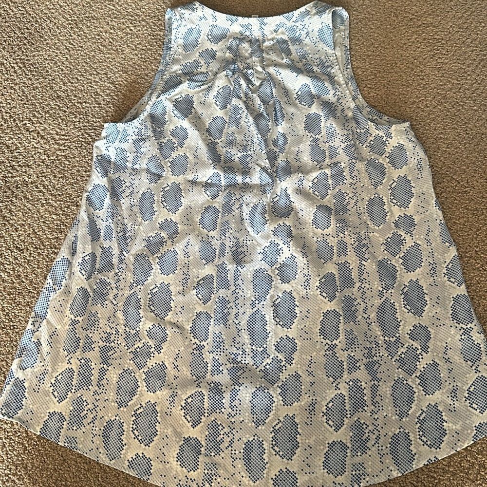 Parker Women’s Grey & Navy Blue Snakeskin V Neck Tank Top - Size M - Picture 7 of 7